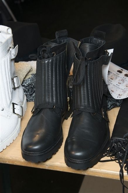 Footwear, Product, Shoe, Boot, Fashion, Black, Leather, Synthetic rubber, Work boots, Silver, 