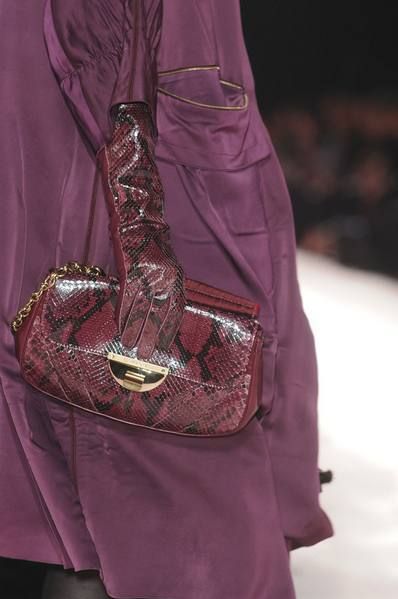 Purple, Bag, Magenta, Maroon, Fashion, Shoulder bag, Violet, Luggage and bags, Silk, Fashion design, 