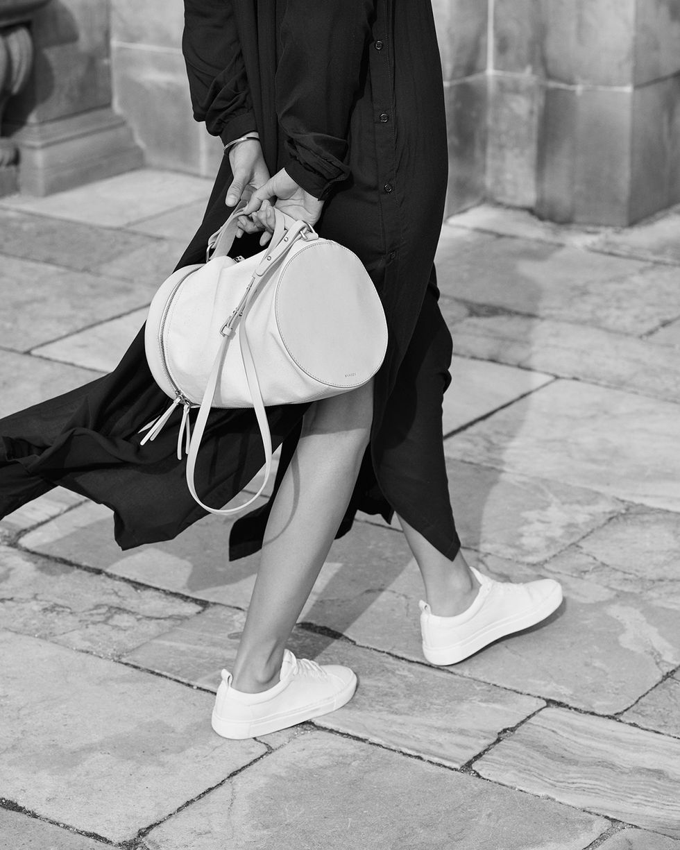 Clothing, Outerwear, Bag, Monochrome, White, Style, Monochrome photography, Black-and-white, Luggage and bags, Street fashion, 