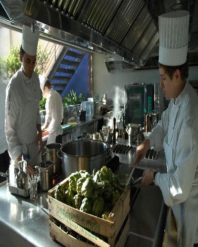 Cook, Chef, Cooking, Leaf vegetable, Chef's uniform, Kitchen, Vegetable, Cuisine, Whole food, Cruciferous vegetables, 