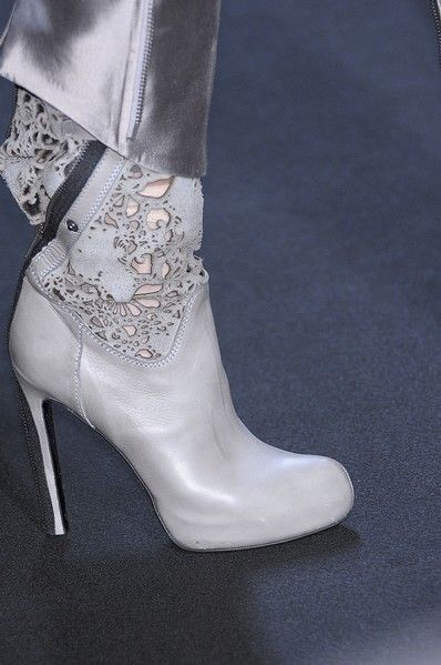 High heels, Fashion, Natural material, Boot, Silver, Fashion design, Bridal shoe, Dancing shoe, Leather, Basic pump, 
