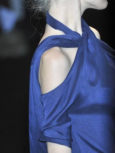 Blue, Shoulder, Joint, Electric blue, Cobalt blue, Neck, Back, One-piece garment, Fashion design, Day dress, 