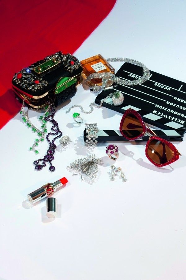 Amber, Electronic component, Circuit component, Eye glass accessory, Goggles, Sunglasses, Passive circuit component, Lipstick, 