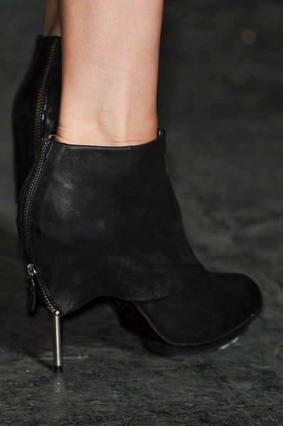 Human leg, Joint, Black, Grey, Foot, Leather, Sandal, High heels, Ankle, Silver, 