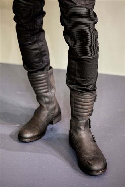Boot, Riding boot, Knee-high boot, Leather, Fashion, Black, Tan, Liver, Natural material, Motorcycle boot, 