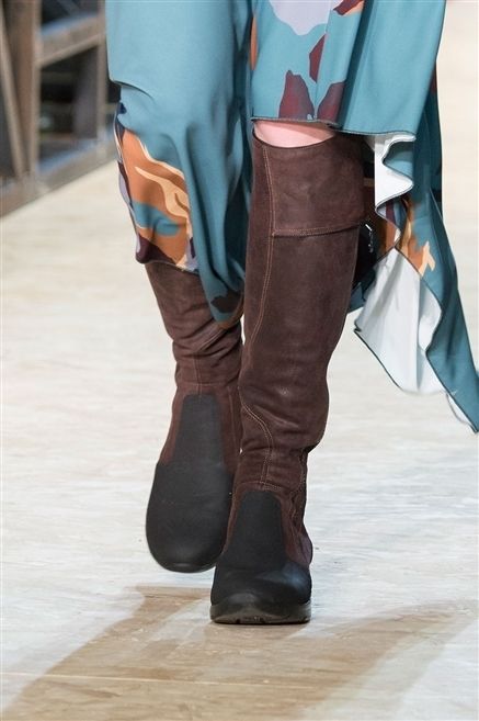 Brown, Textile, Boot, Riding boot, Human leg, Knee-high boot, Fashion, Leather, Knee, Liver, 