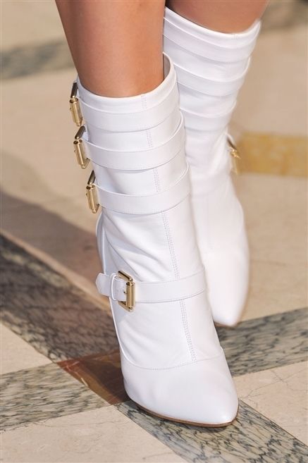 Joint, Human leg, White, Fashion, Beige, Boot, Silver, Fashion design, Sock, Knee-high boot, 