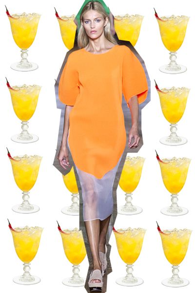 Yellow, Drink, Tableware, Juice, Alcoholic beverage, Glass, Classic cocktail, Cocktail, Agua de valencia, Orange, 