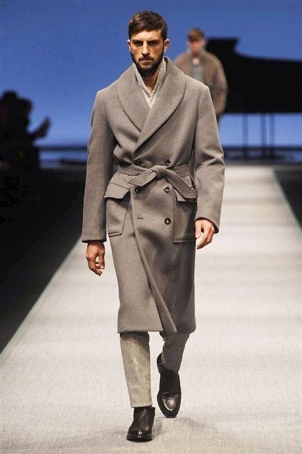 Clothing, Fashion show, Sleeve, Collar, Joint, Outerwear, Runway, Fashion model, Style, Fashion, 