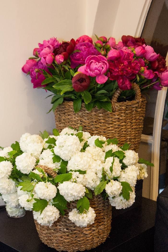 Petal, Flower, Bouquet, Floristry, Cut flowers, Pink, Flowering plant, Flower Arranging, Floral design, Basket, 