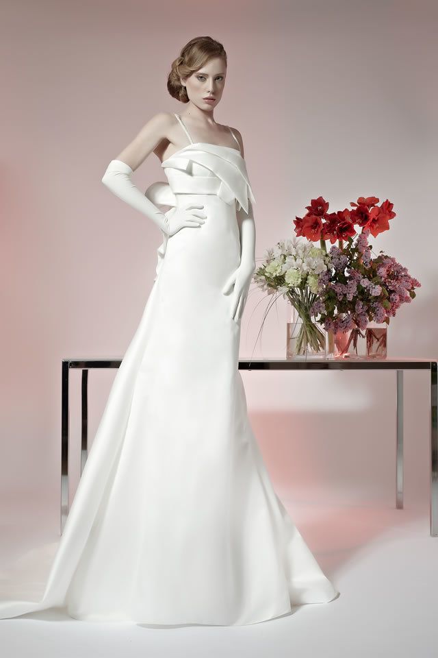 Clothing, Arm, Dress, Shoulder, White, Petal, Formal wear, Bridal clothing, Gown, Wedding dress, 