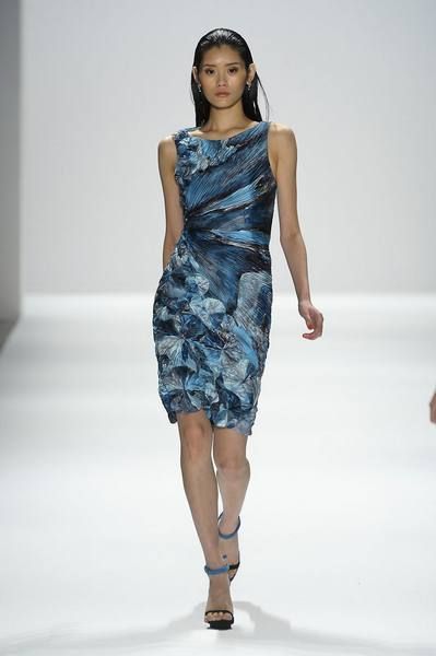Blue, Fashion show, Dress, Shoulder, Human leg, Joint, One-piece garment, Waist, Runway, Style, 