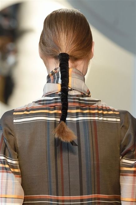 Hair, Ear, Hairstyle, Sleeve, Shoulder, Textile, Pattern, Style, Plaid, Back, 