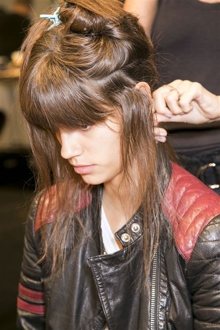 Hairstyle, Jacket, Style, Fashion, Long hair, Black hair, Beauty, Leather jacket, Leather, Cool, 