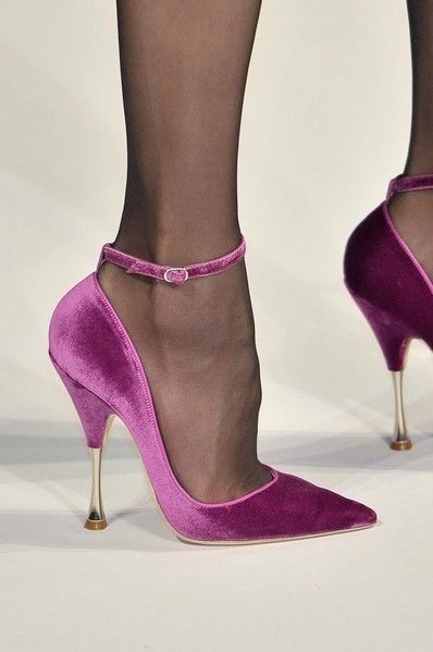 Footwear, High heels, Joint, Purple, Pink, Fashion, Magenta, Basic pump, Foot, Sandal, 