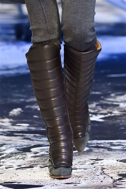Brown, Human leg, Joint, Boot, Leather, Knee-high boot, Thigh, Riding boot, Tights, Shadow, 