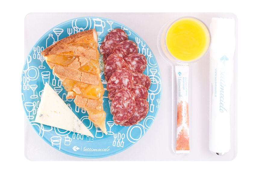 Peach, Dishware, Ingredient, Meat, Plate, Salt-cured meat, Paper, Serveware, Pepperoni, Red meat, 