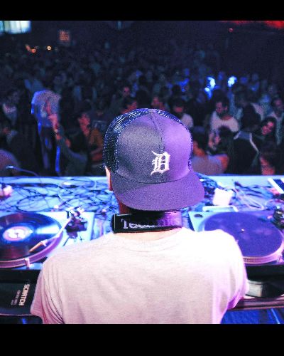 Hat, Music, Entertainment, Purple, Cap, Magenta, Headgear, Violet, Deejay, Baseball cap, 