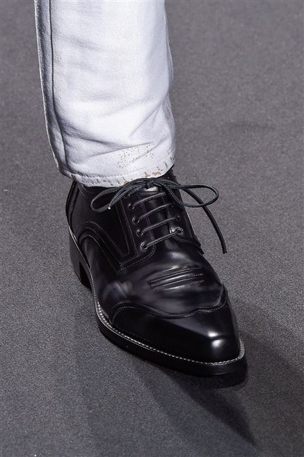 Footwear, Shoe, White, Style, Oxford shoe, Black, Leather, Grey, Material property, Dress shoe, 