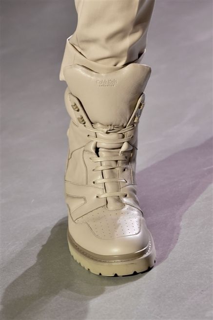 Shoe, Boot, Fashion, Beige, Tan, Work boots, Fashion design, Steel-toe boot, Silver, Walking shoe, 