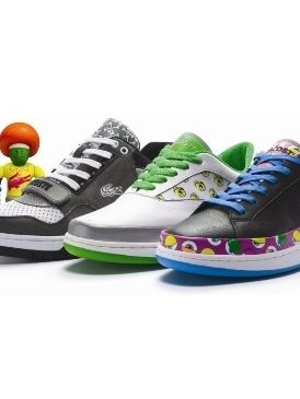 Footwear, Product, Green, Shoe, White, Purple, Pattern, Athletic shoe, Carmine, Fashion, 