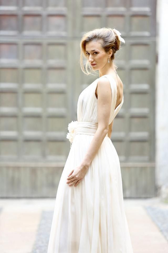 Clothing, Dress, Shoulder, Photograph, White, Style, Street fashion, Fashion, Beauty, Gown, 