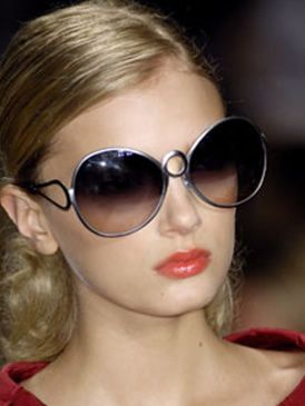 Eyewear, Glasses, Ear, Vision care, Lip, Cheek, Product, Hairstyle, Chin, Sunglasses, 
