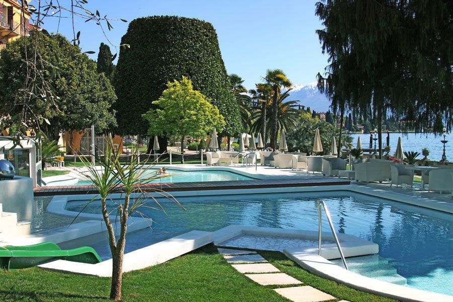 3-mete-da-non-perdere-in-autunno-Grand-Hotel-Fasano-piscine-AQVA-PARC