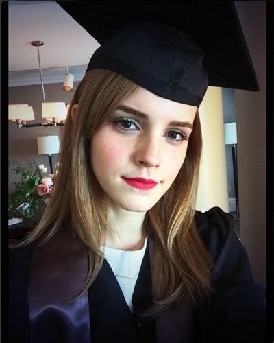 Lip, Mouth, Hairstyle, Academic dress, Mortarboard, Headgear, Costume accessory, Graduation, Scholar, Long hair, 