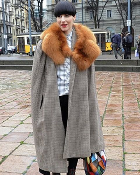 Textile, Coat, Outerwear, Style, Street fashion, Pattern, Bag, Fur clothing, Jacket, Hat, 