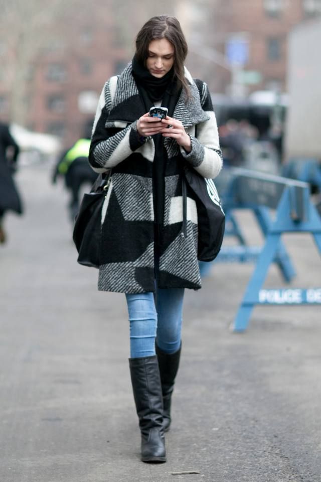 Clothing, Textile, Outerwear, Winter, Street, Boot, Coat, Style, Street fashion, Bag, 