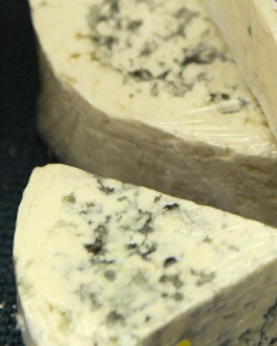 Food, Ingredient, Cuisine, Gorgonzola, Dessert, Dairy, Blue cheese, Snack, Vegetarian food, Cheesemaking, 