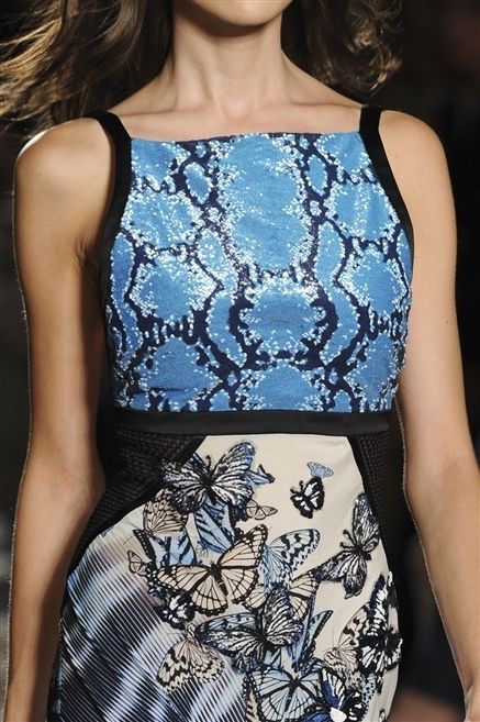 Clothing, Blue, Shoulder, Joint, Style, Pattern, Electric blue, Fashion, Neck, Waist, 