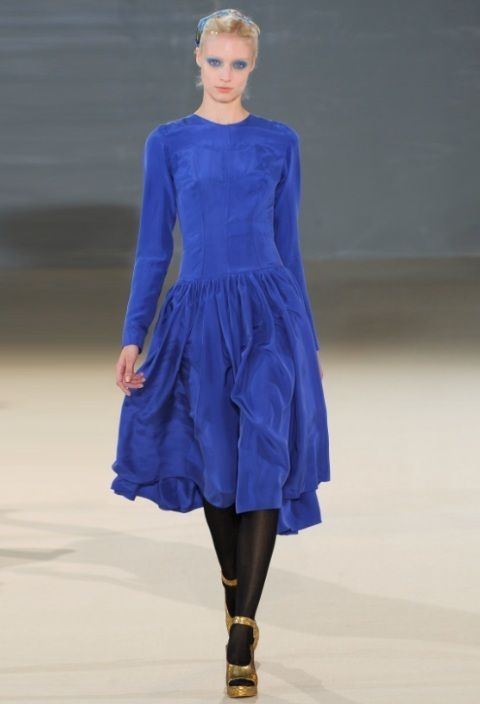 Clothing, Blue, Sleeve, Human body, Shoulder, Joint, Fashion show, Dress, Style, One-piece garment, 