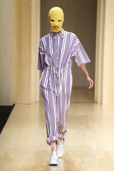 Sleeve, Purple, Floor, Lavender, One-piece garment, Violet, Waist, Costume design, Fashion model, Fashion design, 