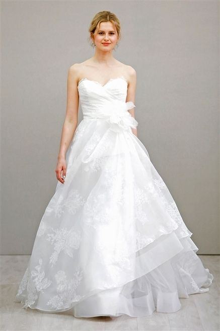 Clothing, Dress, Sleeve, Bridal clothing, Human body, Shoulder, Textile, Wedding dress, Photograph, Joint, 