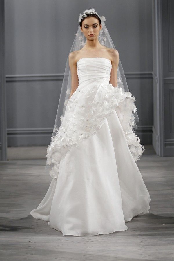 Clothing, Bridal clothing, Sleeve, Dress, Shoulder, Textile, Photograph, Joint, White, Wedding dress, 