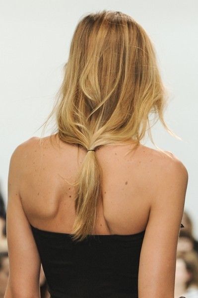 Hairstyle, Shoulder, Joint, Back, Style, Strapless dress, Long hair, Neck, Blond, Brown hair, 