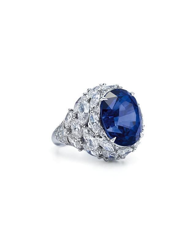 Jewellery, Diamond, Electric blue, Cobalt blue, Aqua, Natural material, Body jewelry, Crystal, Gemstone, Mineral, 