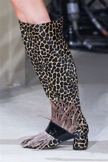 Human leg, Joint, Fashion, Pattern, Foot, High heels, Ankle, Calf, Fashion design, Knee-high boot, 