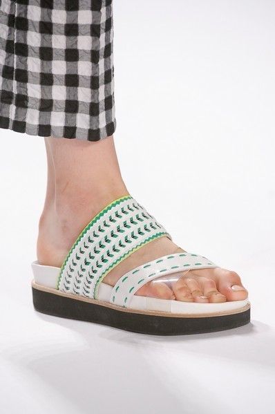 Green, Toe, Human leg, Textile, Joint, Pattern, Style, Foot, Teal, Fashion, 
