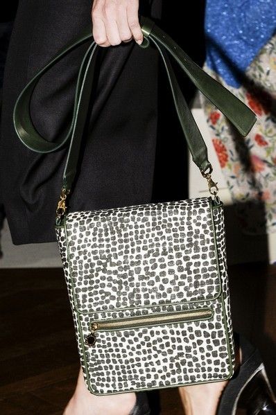 Bag, Style, Pattern, Shoulder bag, Fashion, Nail, Material property, Design, Label, Strap, 