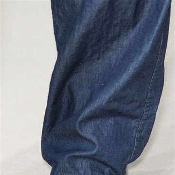 Denim, Trousers, Jeans, Textile, Electric blue, Leather, Street fashion, Dress shoe, Pocket, 