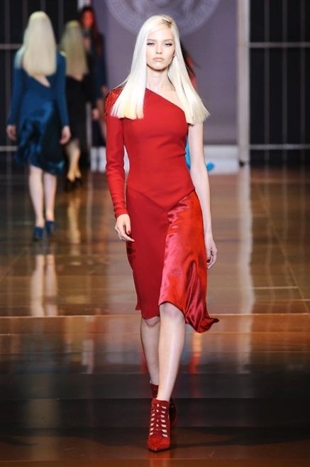 Clothing, Footwear, Human leg, Dress, Fashion show, Shoulder, Joint, Red, Runway, Style, 