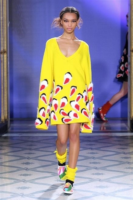 Clothing, Footwear, Yellow, Fashion show, Shoulder, Joint, Dress, Runway, Style, One-piece garment, 