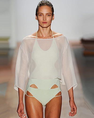 Shoulder, Joint, Style, Thigh, Fashion, Waist, Neck, Beauty, Chest, Fashion show, 