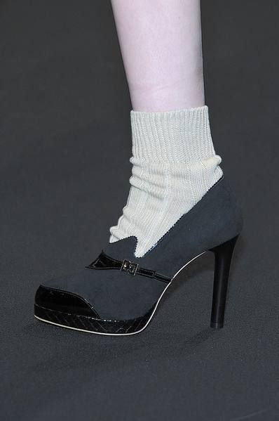 Human leg, Joint, Fashion, Black, Grey, High heels, Basic pump, Sandal, Ankle, Bridal shoe, 