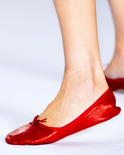 Footwear, Red, Joint, Carmine, Fashion, Tan, Maroon, High heels, Close-up, Dress shoe, 