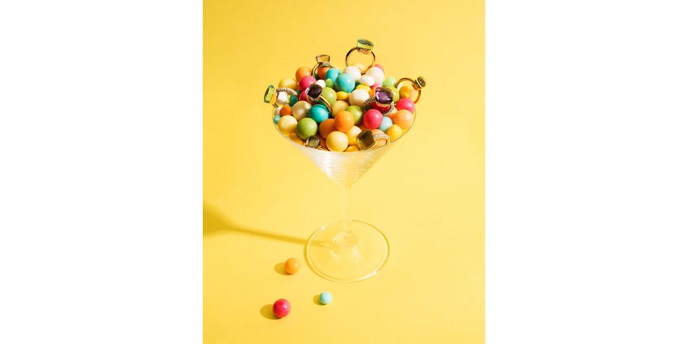 Yellow, Produce, Sweetness, Candy, Wine glass, Fruit, Stemware, Hard candy, Natural foods, 