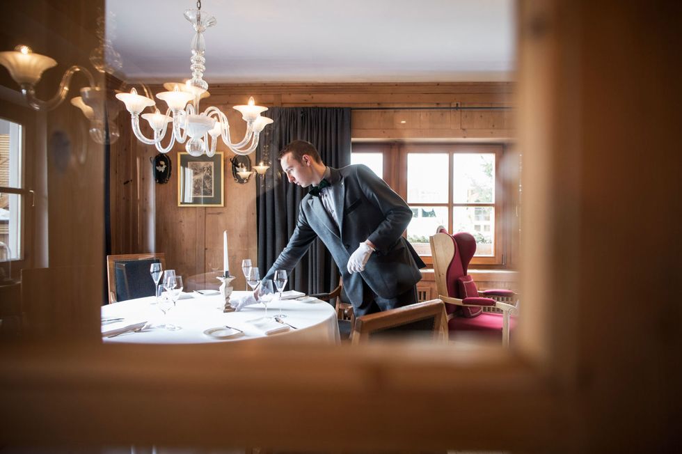 <p>Nell'atmosfera da sogno all'interno dell'hotel Rosa Alpina, l'incontro con la cucina dello chef Niederkofler che esplora le mille potenzialità della cucina di montagna (tel. 0471.849500). Prezzo medio: 140 euro.</p><p><br></p><p>E POI ANCORA...<br></p>